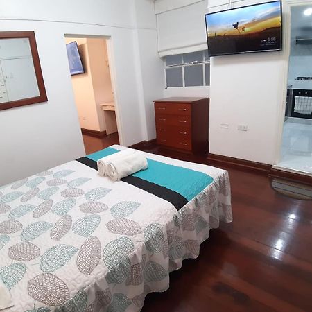 Apartamento Lindo - A 2 Cuadras De La Plaza De Armas Y Del Palacio De Gobierno ลิมา ภายนอก รูปภาพ